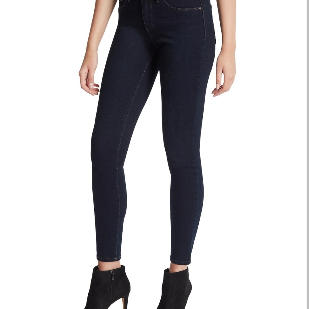 Jessica Simpson Kiss Me Super Skinny Jeans